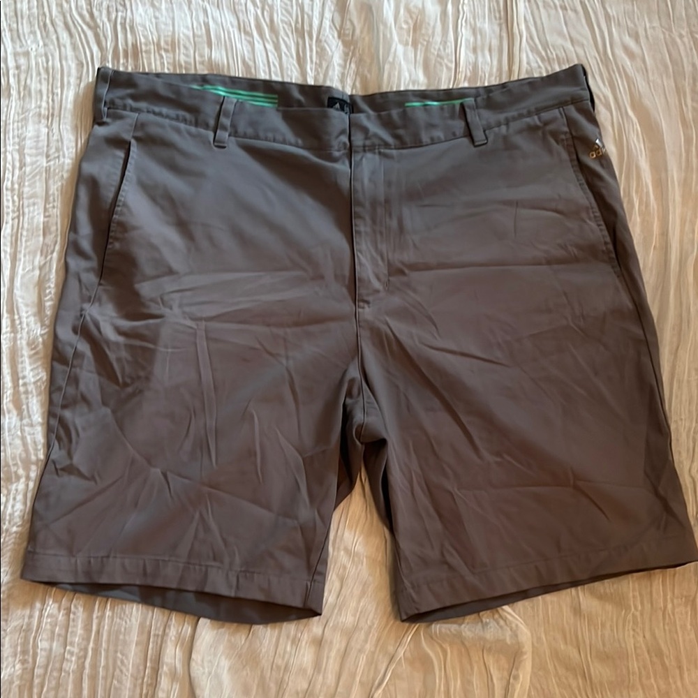 Men's Adidas Gray Shorts | Size 40